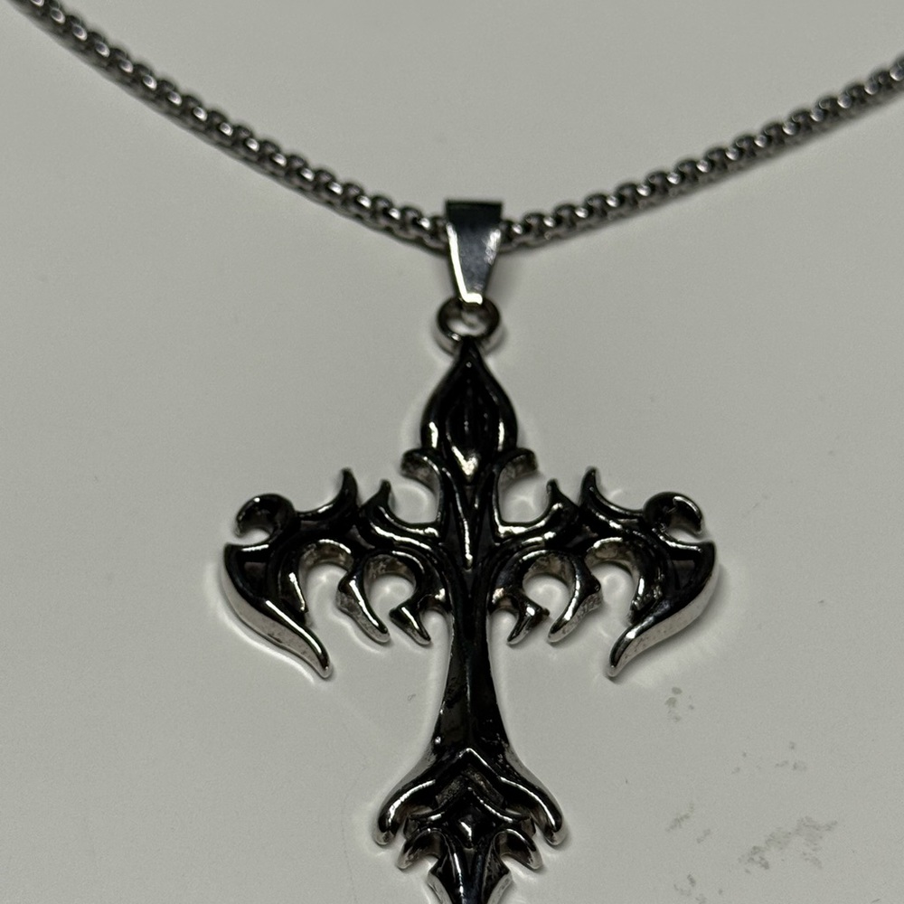 Unisex Silver Gothic Cross Pendant Necklace